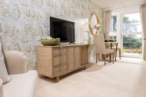 Lounge- click for photo gallery